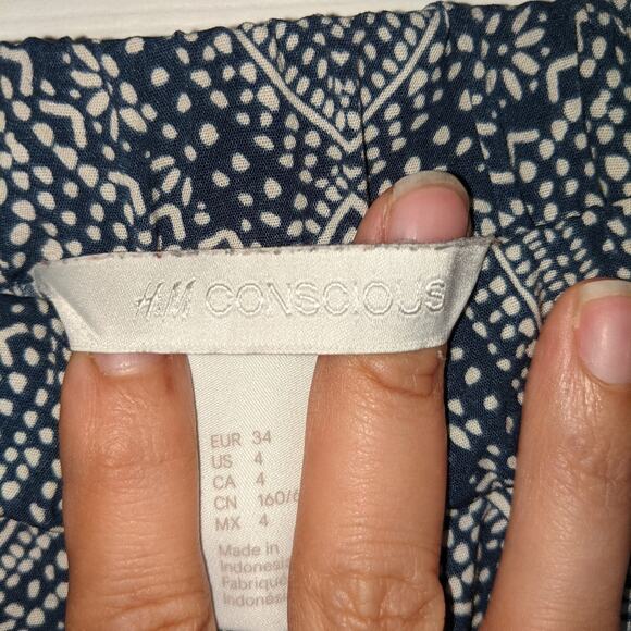 H&M Conscious Blue & Tan Boho Bollywood Tribal Hippie Batik Print Palazzo Pants - Picture 7 of 13